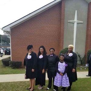 Meet your Posher, Gloria